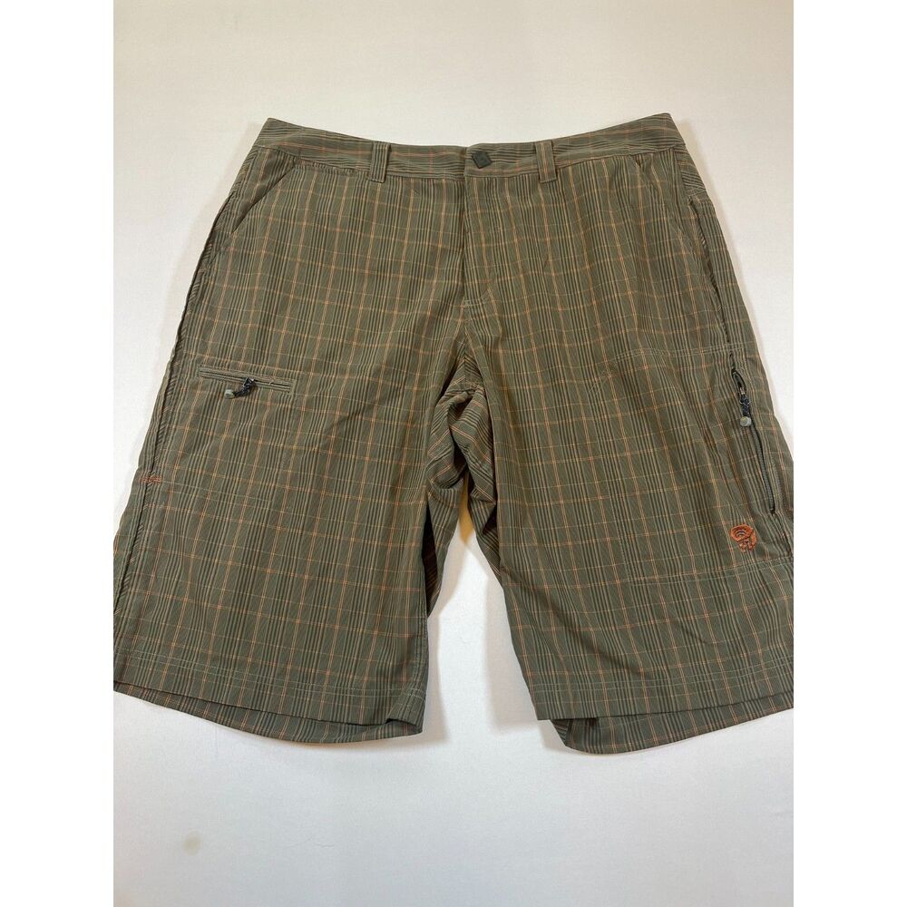 Mountain Hardwear Shorts